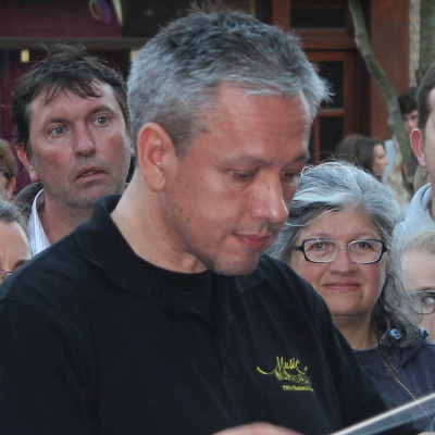 2011 Frankreich, Straßenkonzert in Dieppe